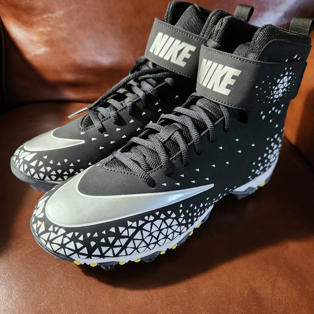 Nike Force Savage Shark